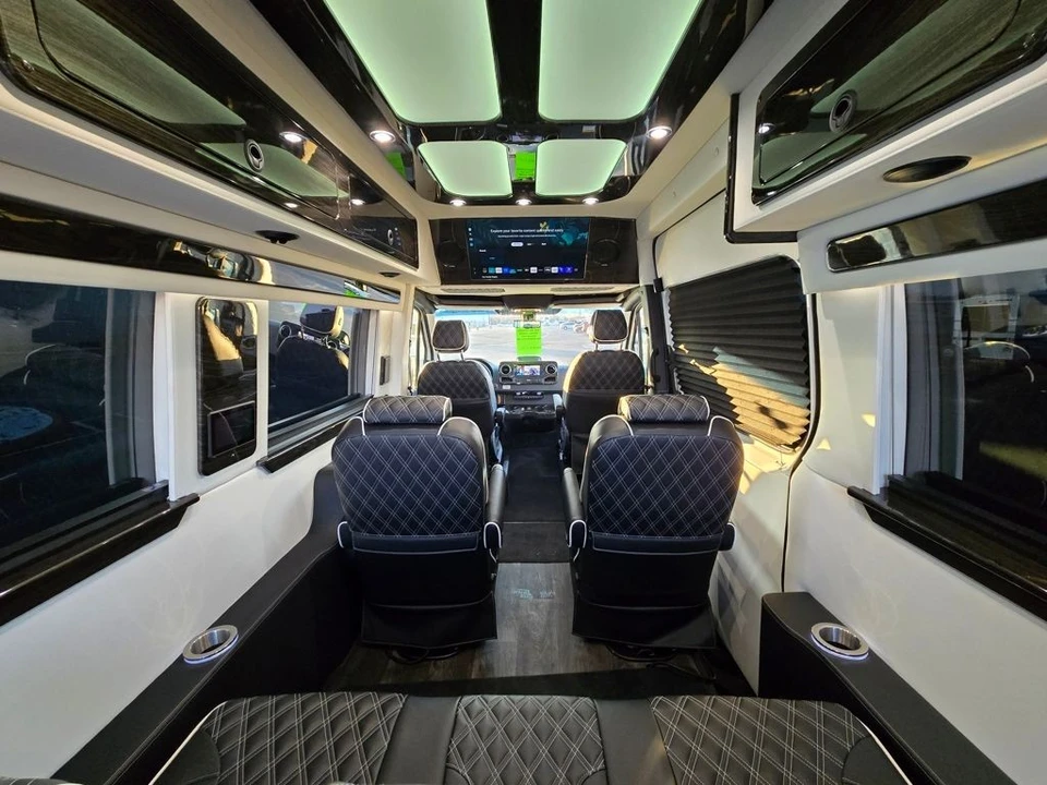2025 Mercedes-Benz VS30 Sprinter - Image 3 of 21