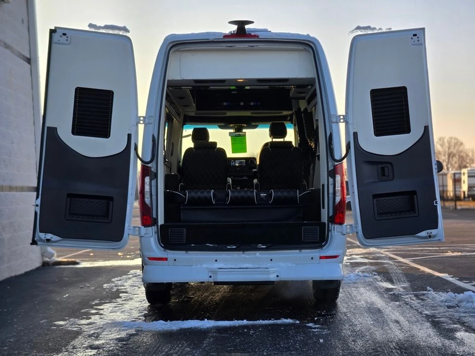 2025 Mercedes-Benz VS30 Sprinter - Image 15 of 21