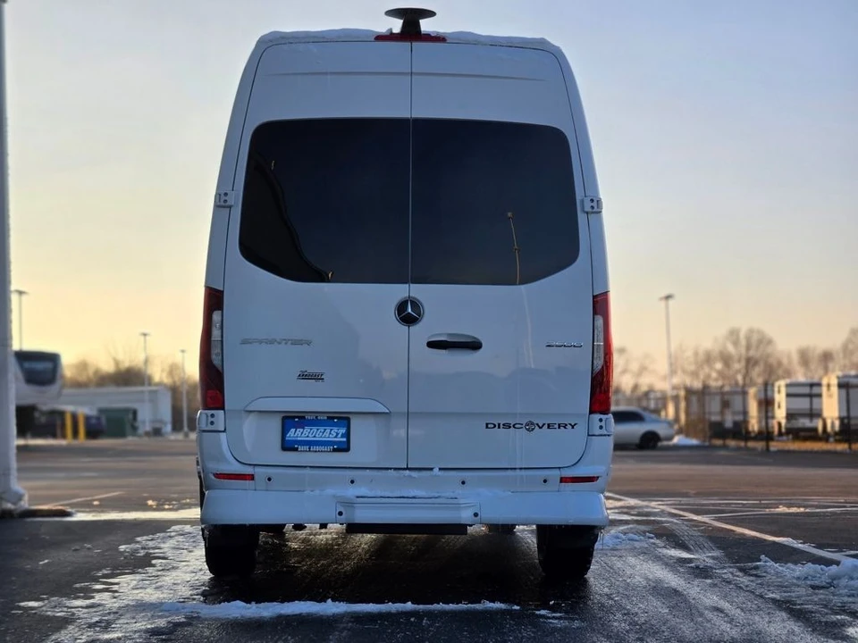 2025 Mercedes-Benz VS30 Sprinter - Image 14 of 21
