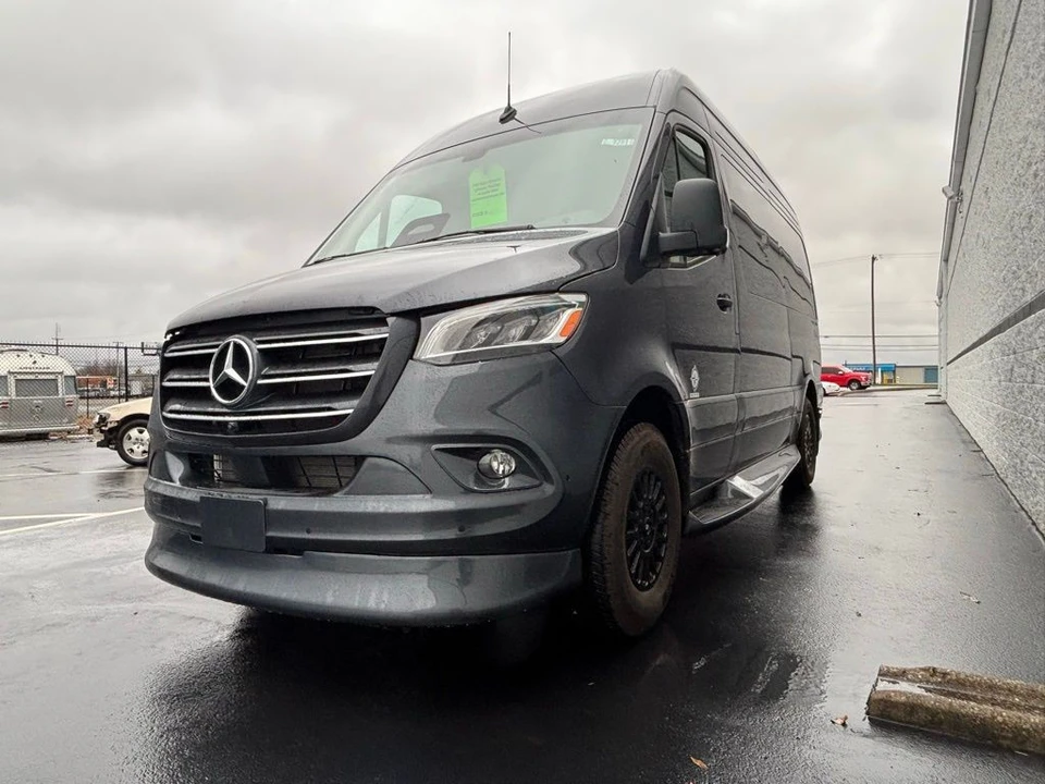 2025 Mercedes-Benz VS30 Sprinter - Image 14 of 21