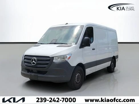 2025 Mercedes-Benz VS30 Sprinter - Image 2 of 11