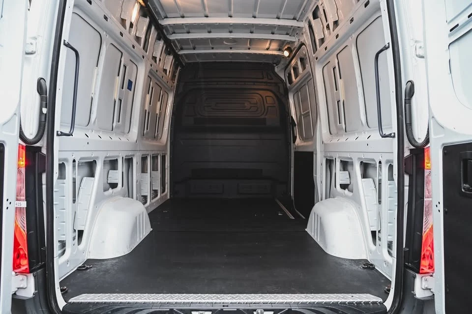 2025 Mercedes-Benz VS30 Sprinter - Image 11 of 19