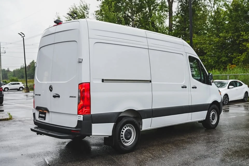2025 Mercedes-Benz VS30 Sprinter - Image 7 of 19