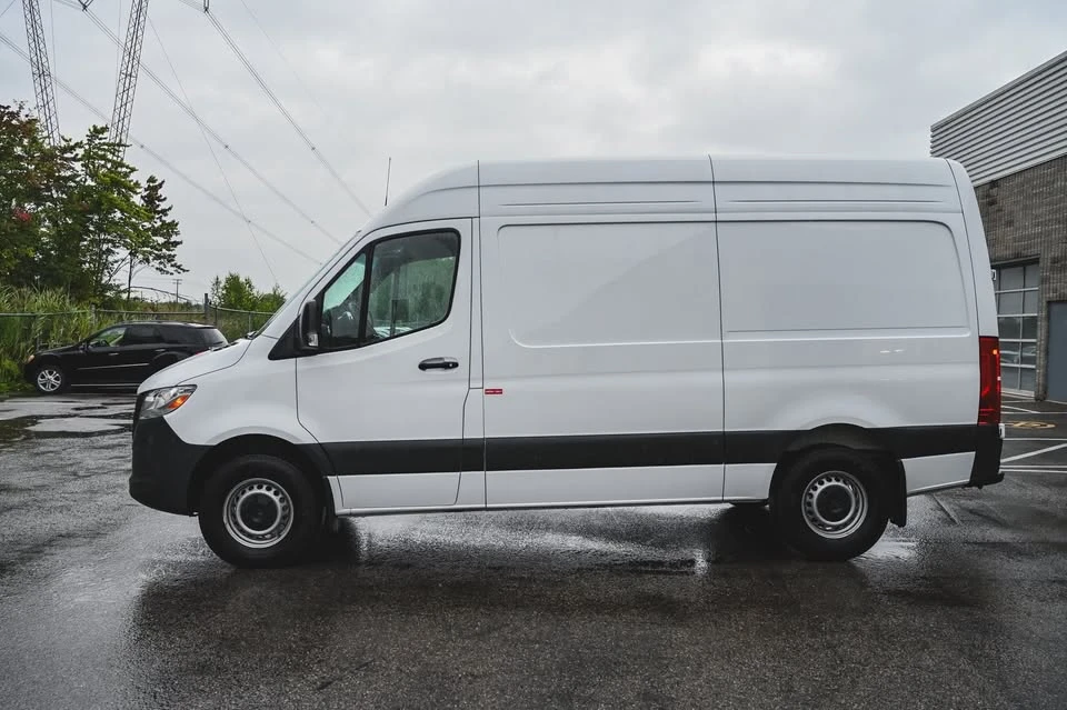 2025 Mercedes-Benz VS30 Sprinter - Image 4 of 19