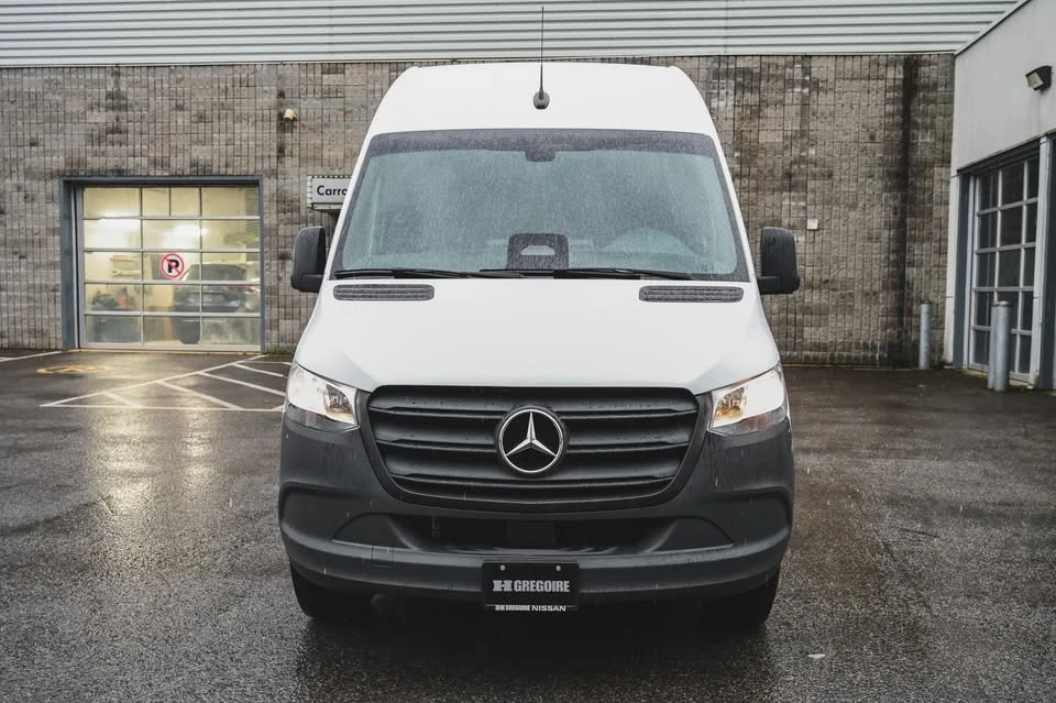 2025 Mercedes-Benz VS30 Sprinter - Image 2 of 19