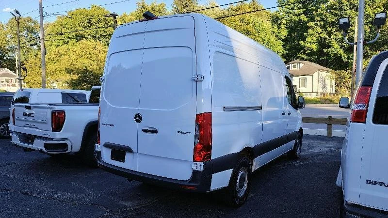 2025 Mercedes-Benz VS30 Sprinter - Image 7 of 20