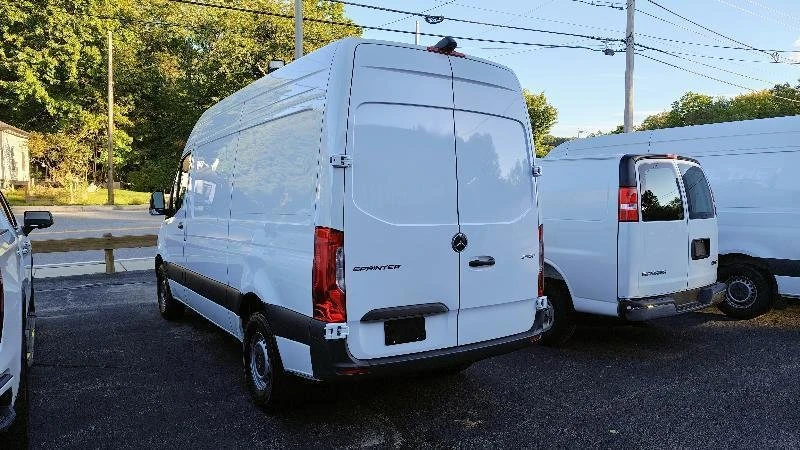 2025 Mercedes-Benz VS30 Sprinter - Image 3 of 20