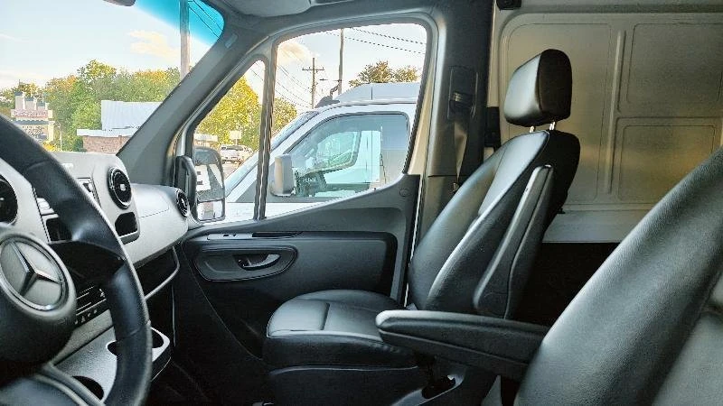 2025 Mercedes-Benz VS30 Sprinter - Image 5 of 20