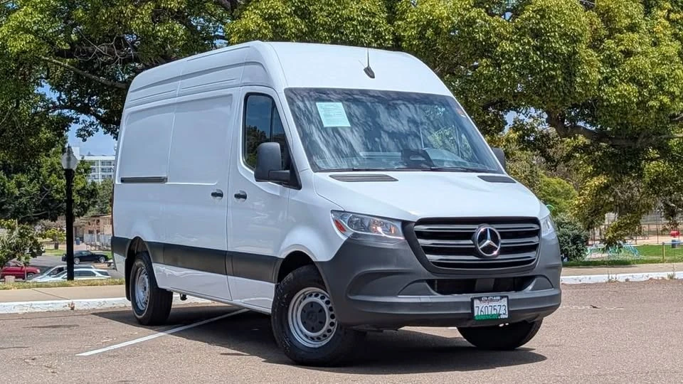 2025 Mercedes-Benz VS30 Sprinter - Image 2 of 14