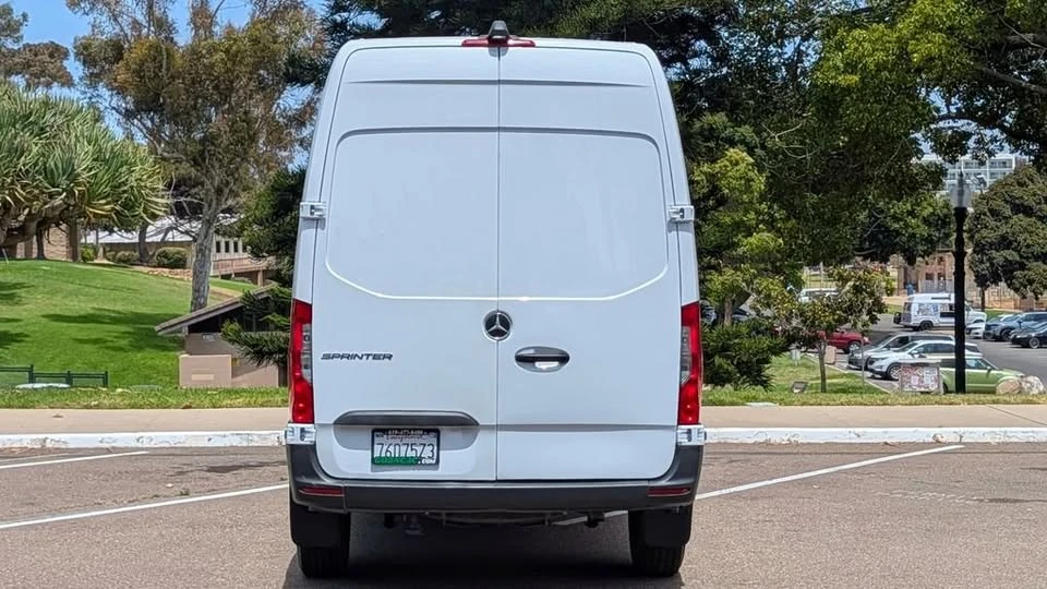 2025 Mercedes-Benz VS30 Sprinter - Image 12 of 14