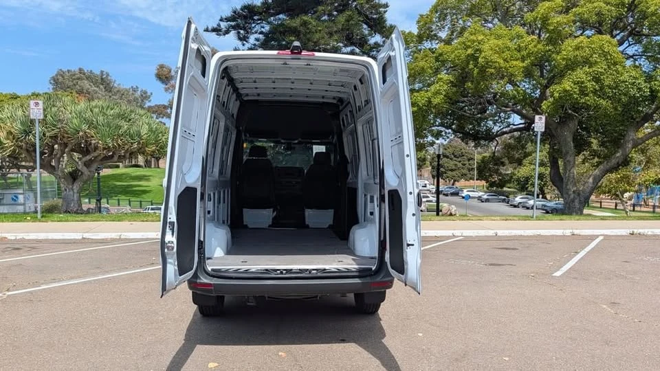 2025 Mercedes-Benz VS30 Sprinter - Image 14 of 14