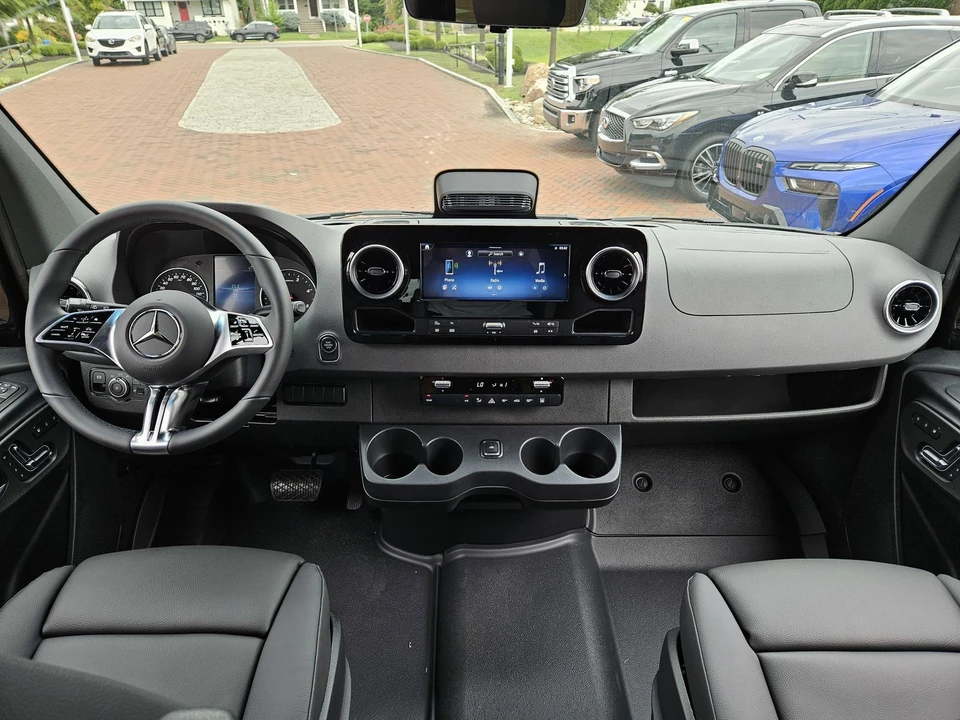 2025 Mercedes-Benz VS30 Sprinter - Image 12 of 12