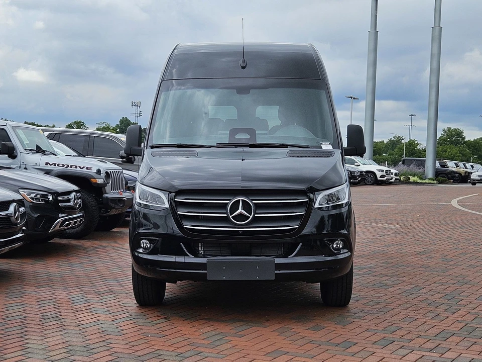 2025 Mercedes-Benz VS30 Sprinter - Image 3 of 12