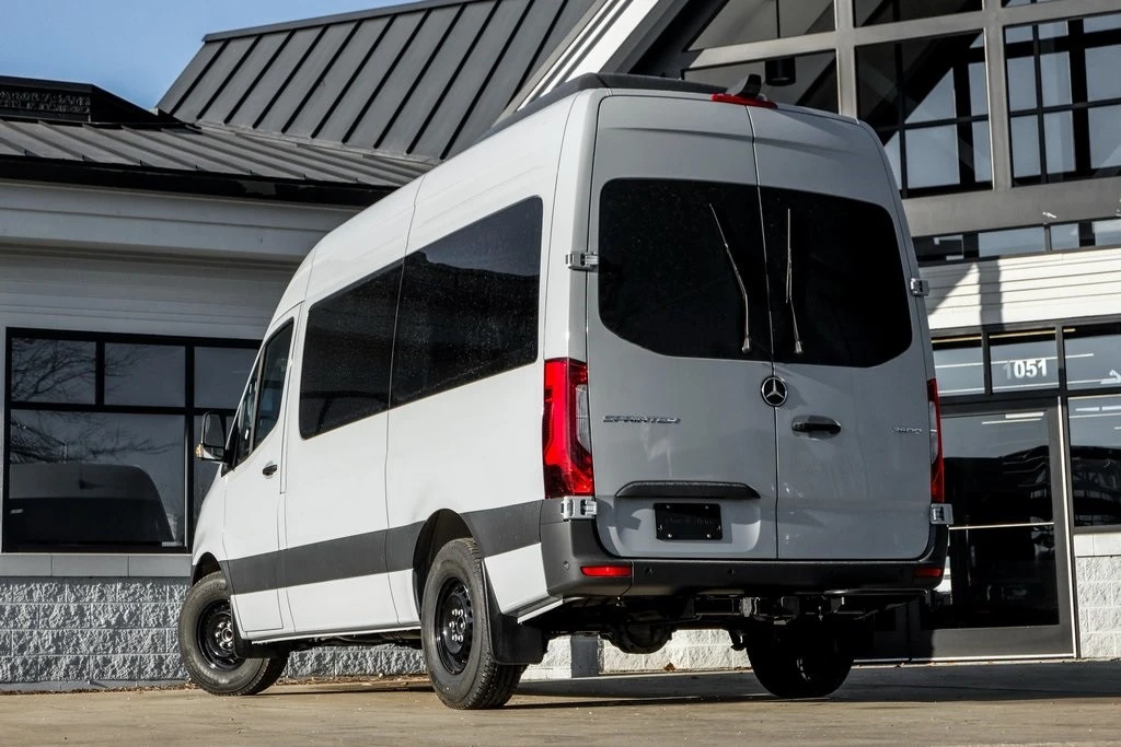 2025 Mercedes-Benz VS30 Sprinter - Image 2 of 12