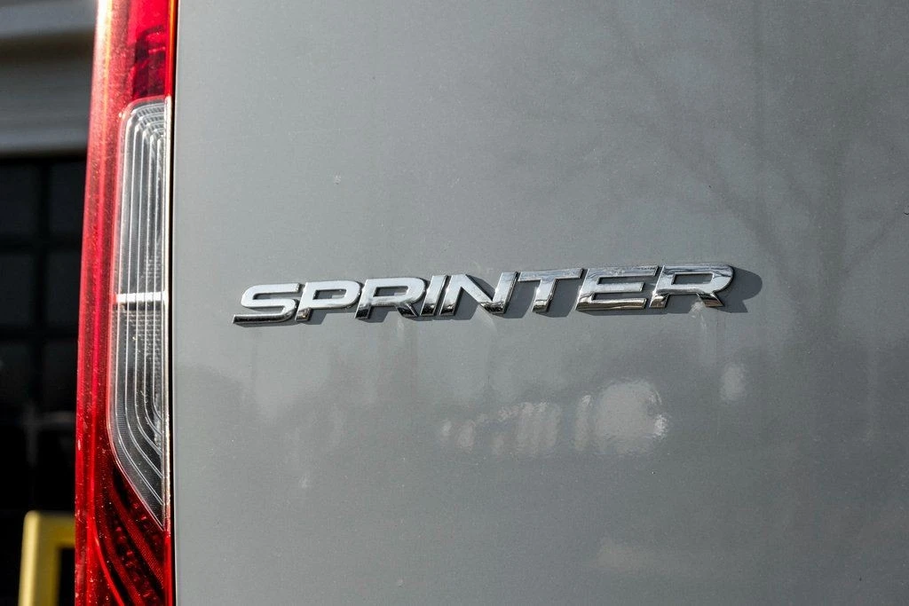 2025 Mercedes-Benz VS30 Sprinter - Image 9 of 12