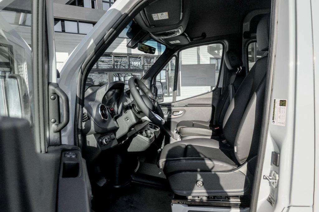 2025 Mercedes-Benz VS30 Sprinter - Image 12 of 12