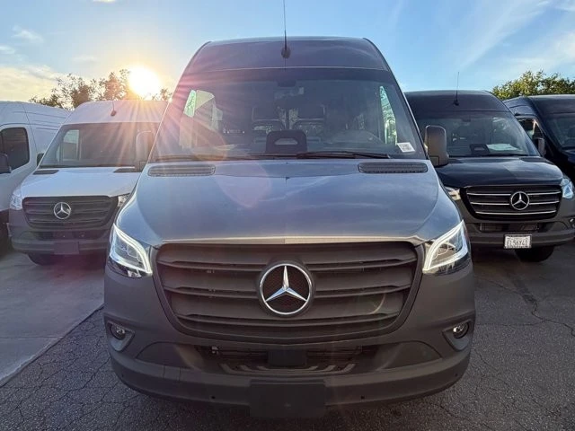 2025 Mercedes-Benz VS30 Sprinter - Image 2 of 12