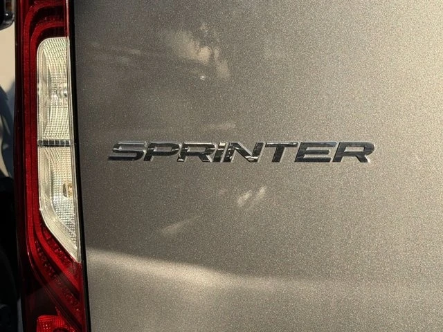 2025 Mercedes-Benz VS30 Sprinter - Image 5 of 12