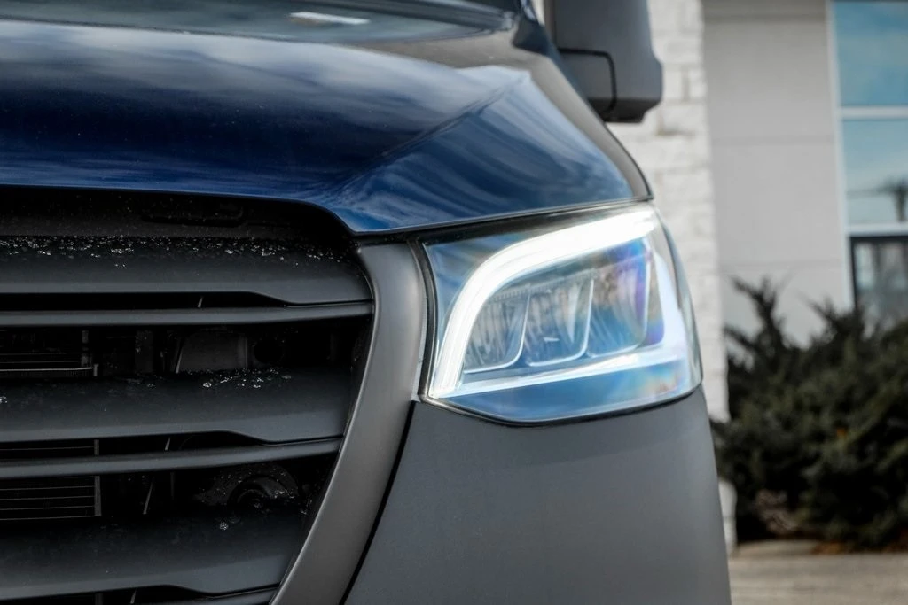 2025 Mercedes-Benz VS30 Sprinter - Image 7 of 12