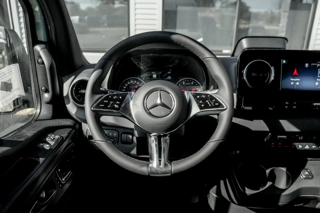 2025 Mercedes-Benz VS30 Sprinter - Image 18 of 21