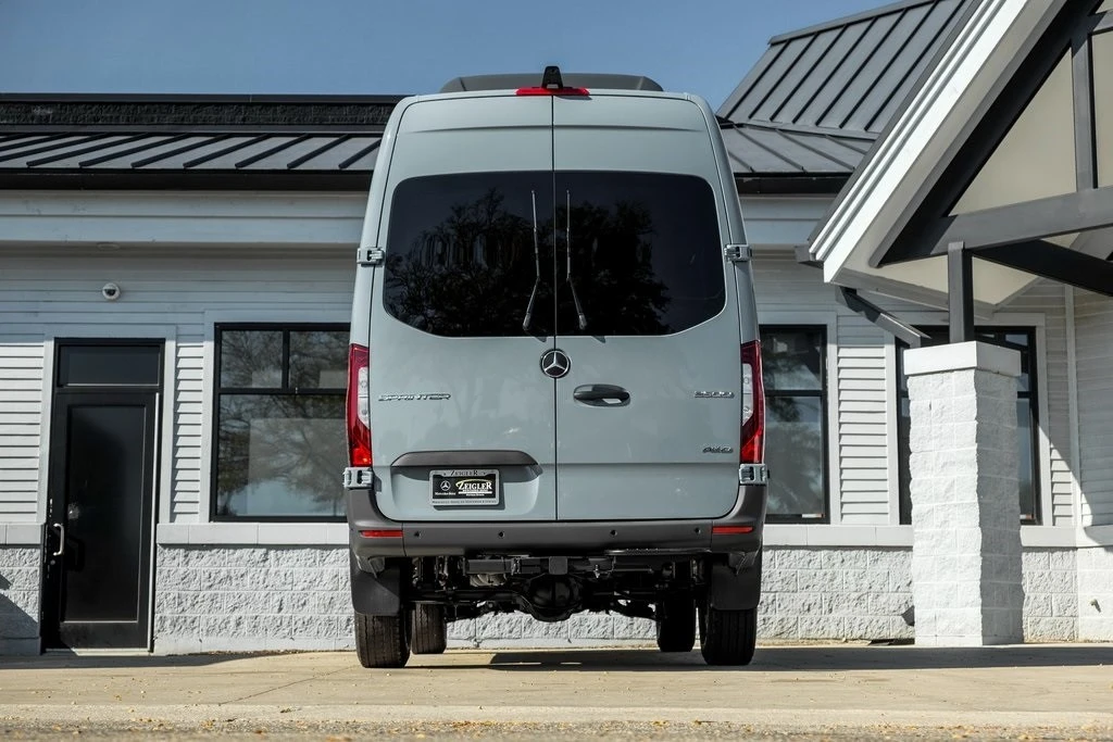 2025 Mercedes-Benz VS30 Sprinter - Image 8 of 21