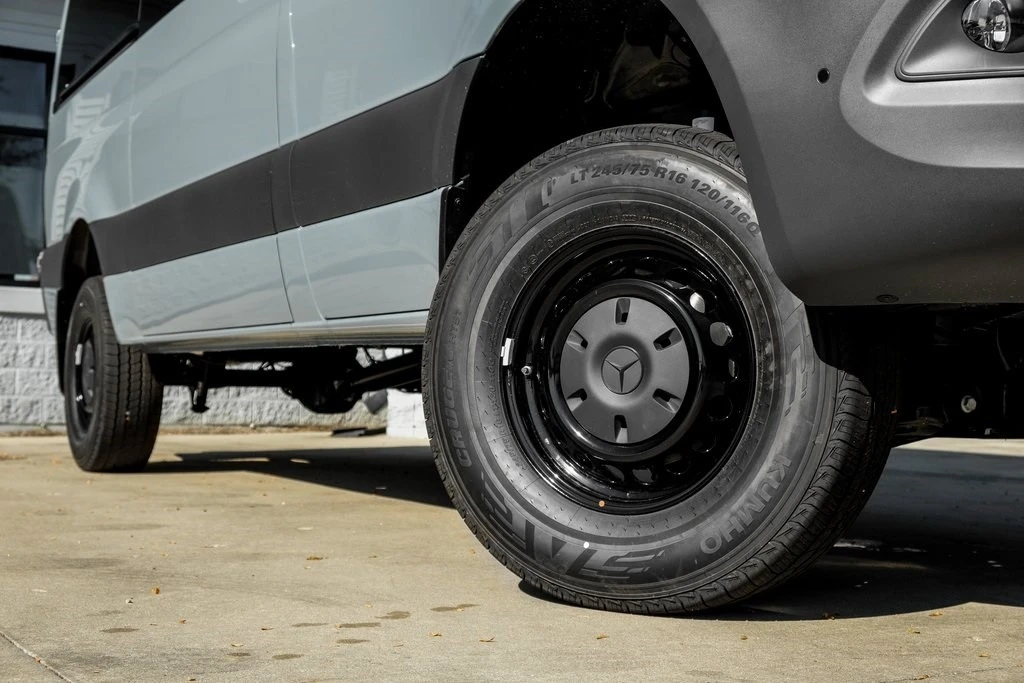 2025 Mercedes-Benz VS30 Sprinter - Image 7 of 21