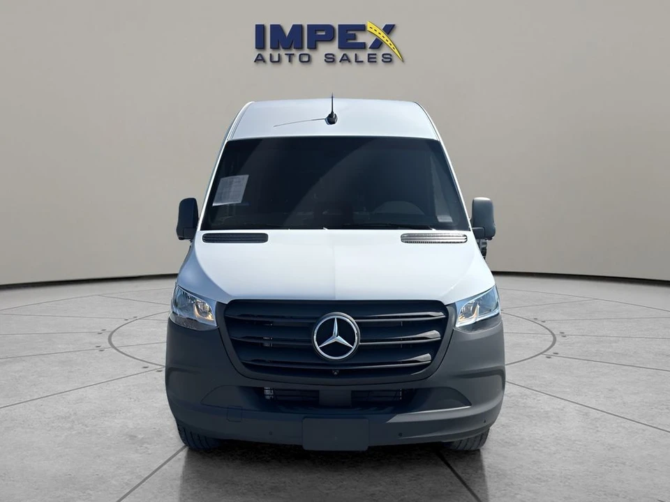 2025 Mercedes-Benz VS30 Sprinter - Image 8 of 12