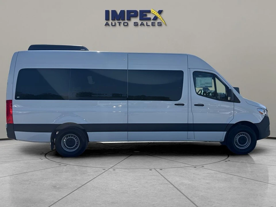 2025 Mercedes-Benz VS30 Sprinter - Image 6 of 21