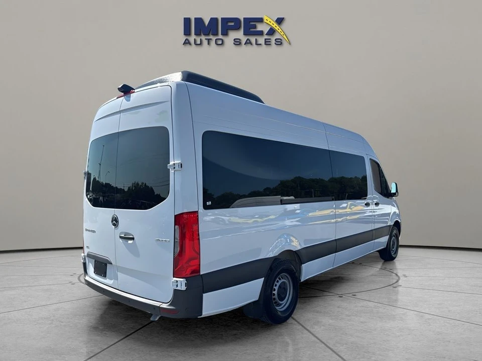 2025 Mercedes-Benz VS30 Sprinter - Image 5 of 21