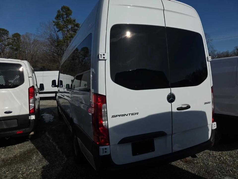 2025 Mercedes-Benz VS30 Sprinter - Image 5 of 5