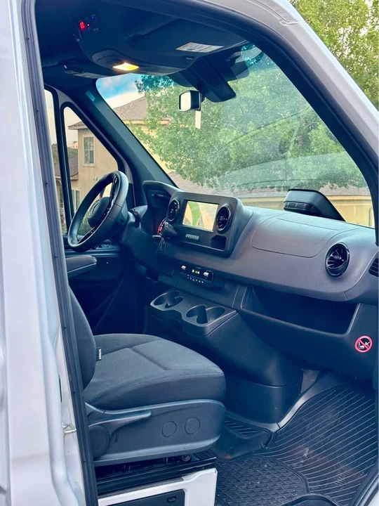2025 Mercedes-Benz VS30 Sprinter - Image 7 of 14