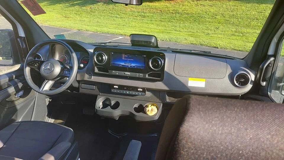 2025 Mercedes-Benz VS30 Sprinter - Image 12 of 14