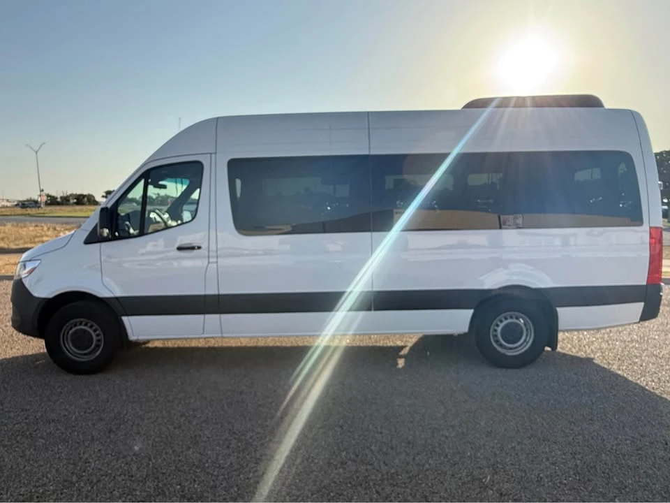 2025 Mercedes-Benz VS30 Sprinter - Image 3 of 12