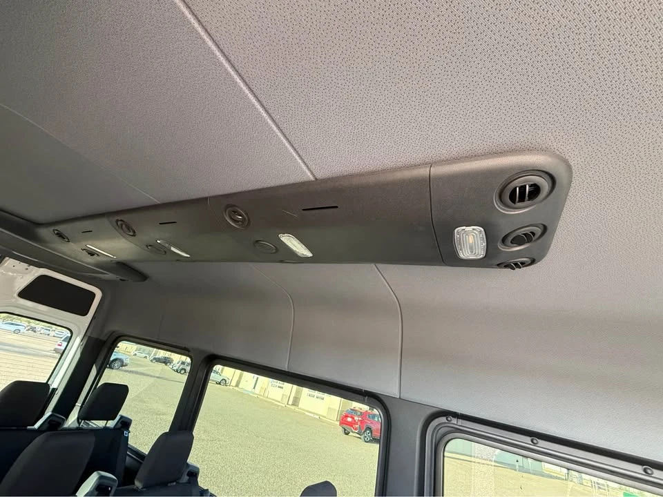 2025 Mercedes-Benz VS30 Sprinter - Image 8 of 12
