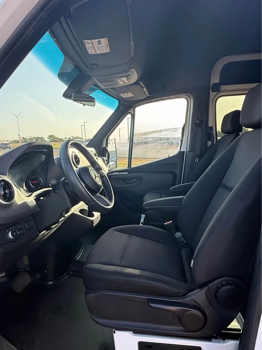 2025 Mercedes-Benz VS30 Sprinter - Image 2 of 12