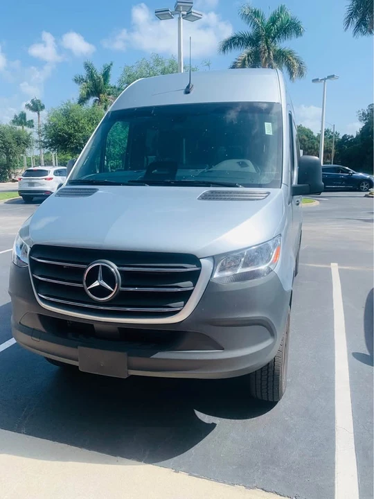 2025 Mercedes-Benz VS30 Sprinter - Image 3 of 8