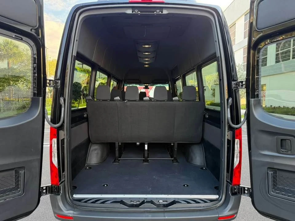 2025 Mercedes-Benz VS30 Sprinter - Image 6 of 15