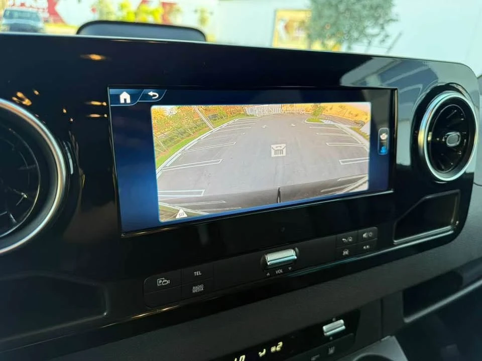 2025 Mercedes-Benz VS30 Sprinter - Image 12 of 15