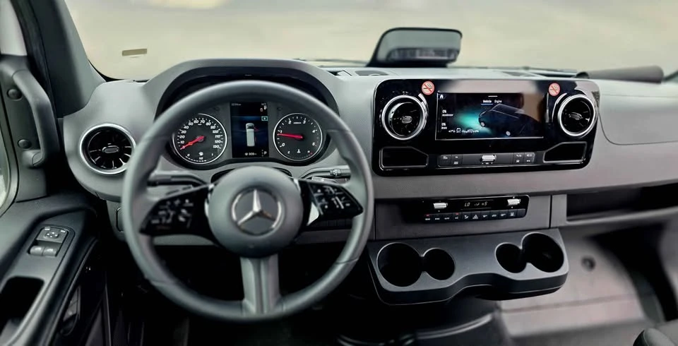 2025 Mercedes-Benz VS30 Sprinter - Image 6 of 17