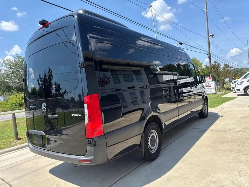 2025 Mercedes-Benz VS30 Sprinter - Image 3 of 20
