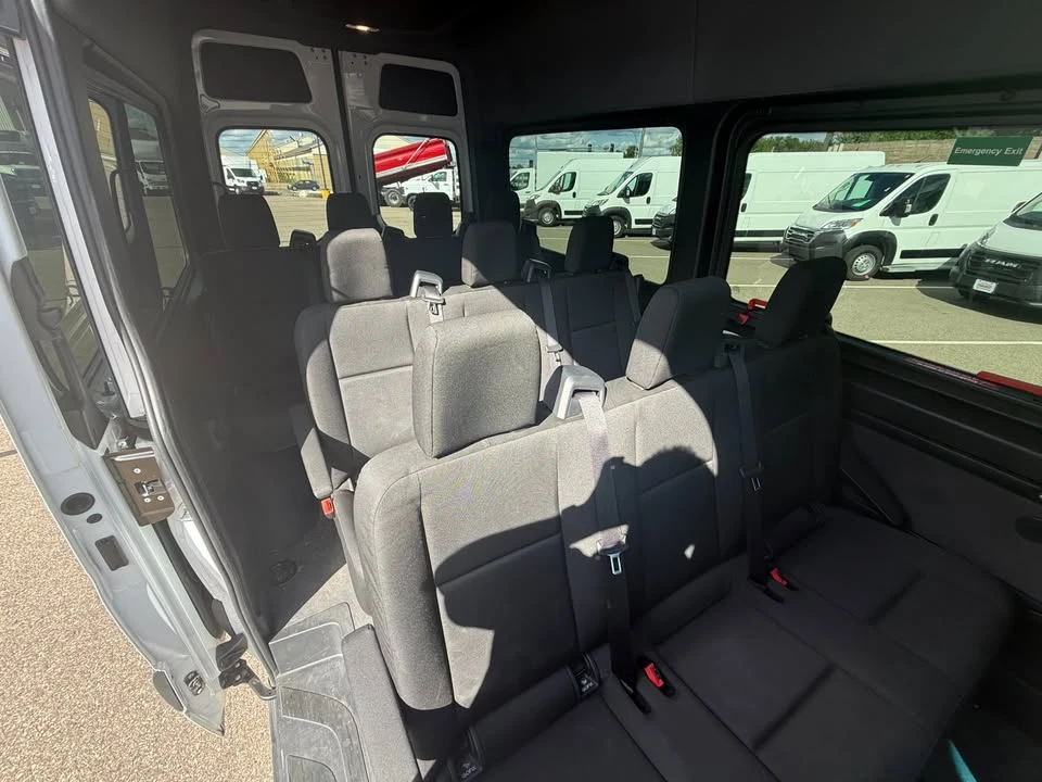 2025 Mercedes-Benz VS30 Sprinter - Image 10 of 13