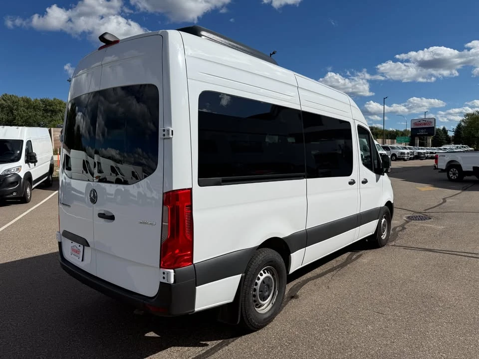 2025 Mercedes-Benz VS30 Sprinter - Image 5 of 13