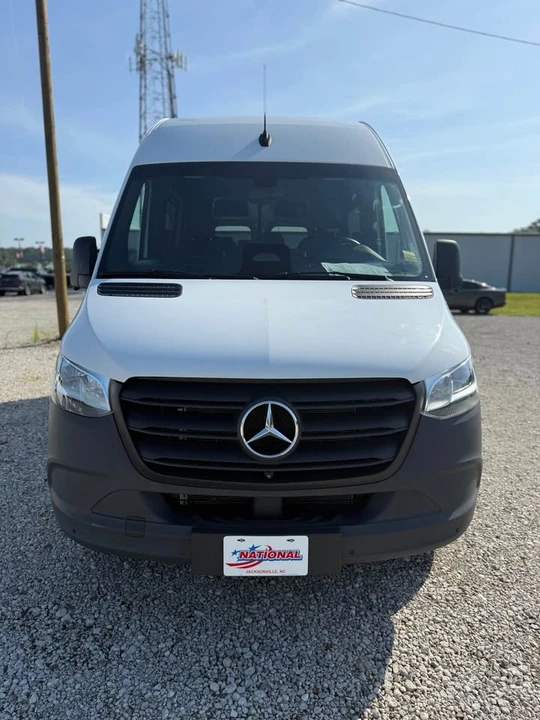 2025 Mercedes-Benz VS30 Sprinter - Image 2 of 12