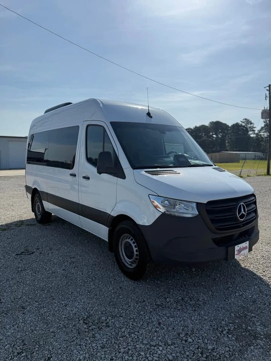 2025 Mercedes-Benz VS30 Sprinter - Image 3 of 12