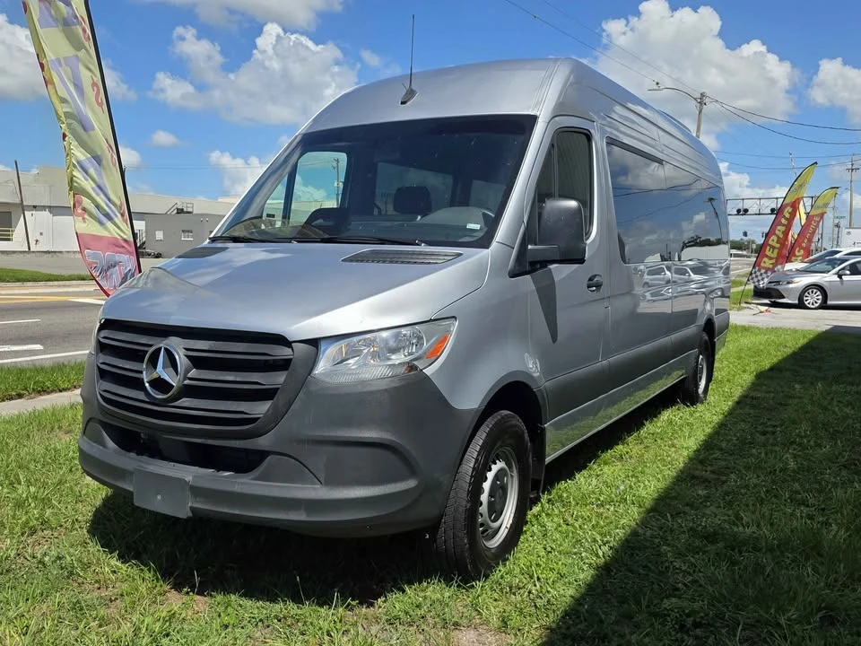 2025 Mercedes-Benz VS30 Sprinter - Image 3 of 13
