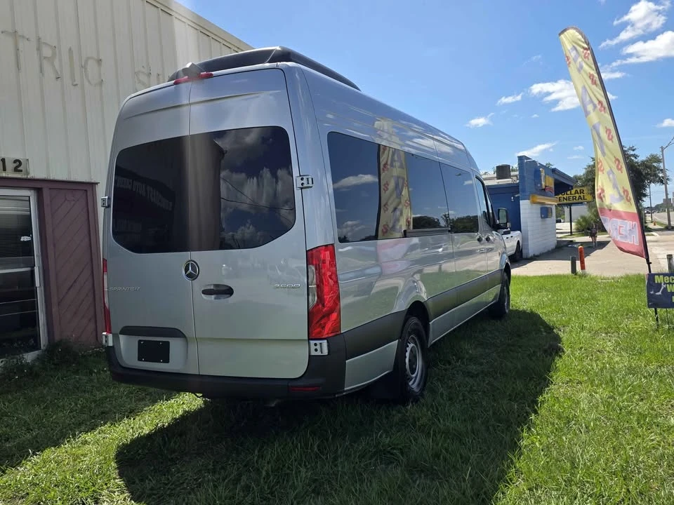 2025 Mercedes-Benz VS30 Sprinter - Image 6 of 13