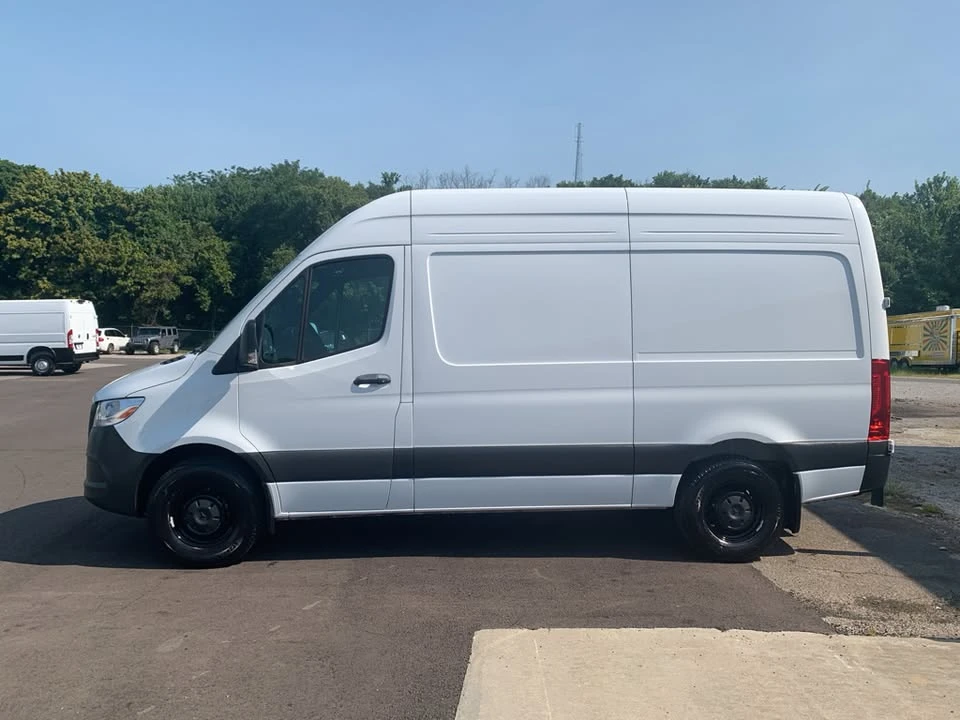2025 Mercedes-Benz VS30 Sprinter - Image 6 of 20