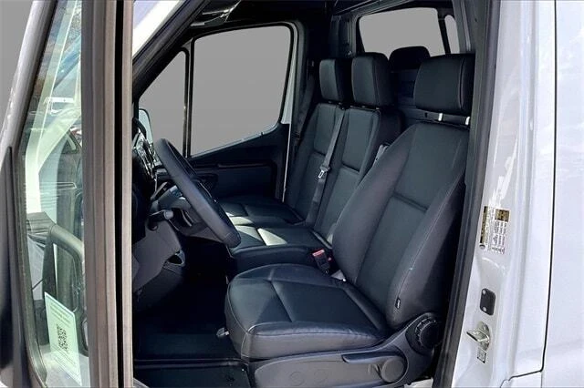 2025 Mercedes-Benz VS30 Sprinter - Image 12 of 12
