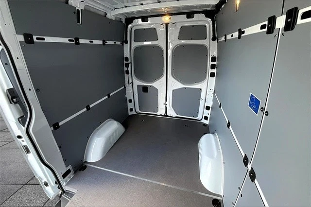 2025 Mercedes-Benz VS30 Sprinter - Image 13 of 18