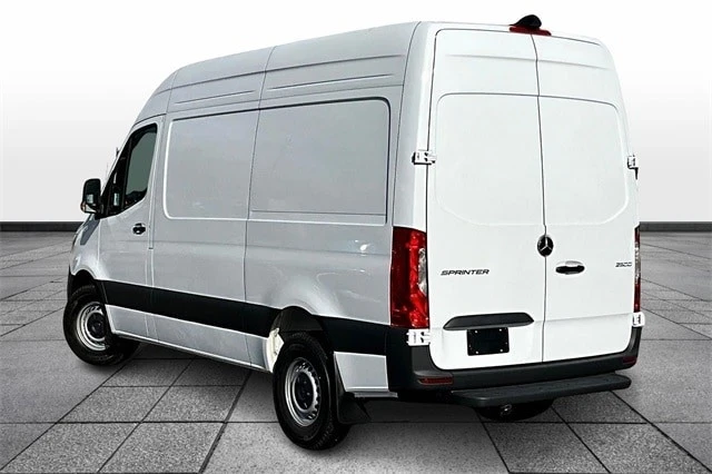 2025 Mercedes-Benz VS30 Sprinter - Image 4 of 18